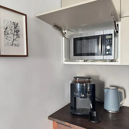 Apartament Uroczy Z Dostępnym Parkingiem I Ogrodem