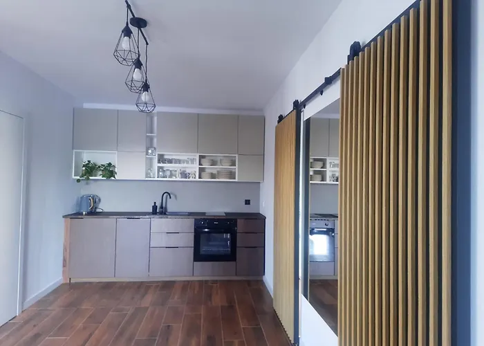 Daire Uroczy Z Dostepnym Parkingiem I Ogrodem