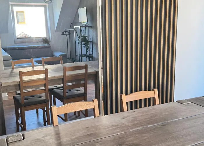 Daire Uroczy Z Dostepnym Parkingiem I Ogrodem *